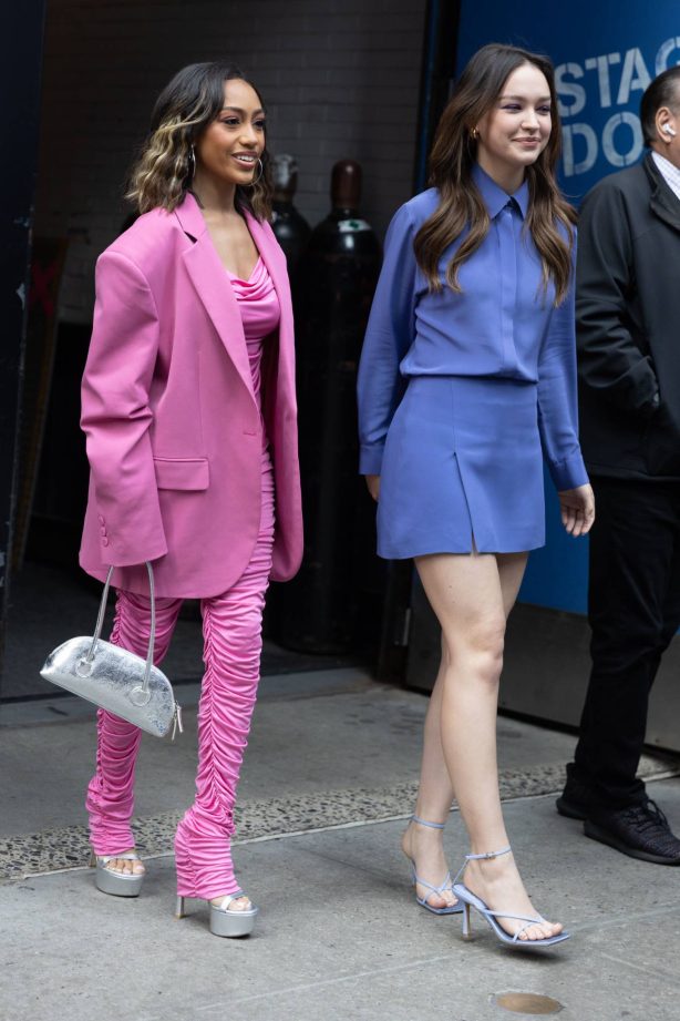 Lexi Underwood - With Sadie Stanley  at 'Good Morning America' in Times Square